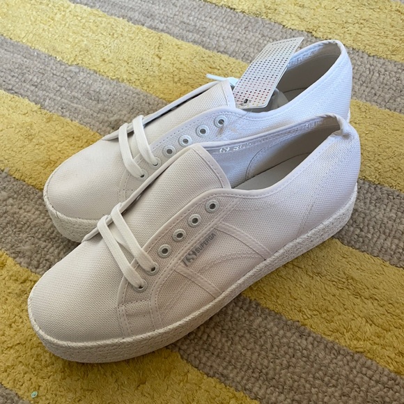 2730 COTCOLOROPEW Sneaker in Total White
Superga - Picture 6 of 9